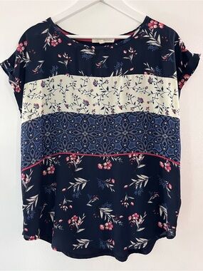 Mixed-Print Short Sleeve Women’s Top - Navy with Pink Floral XL